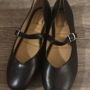 Women’s black Mary Jane